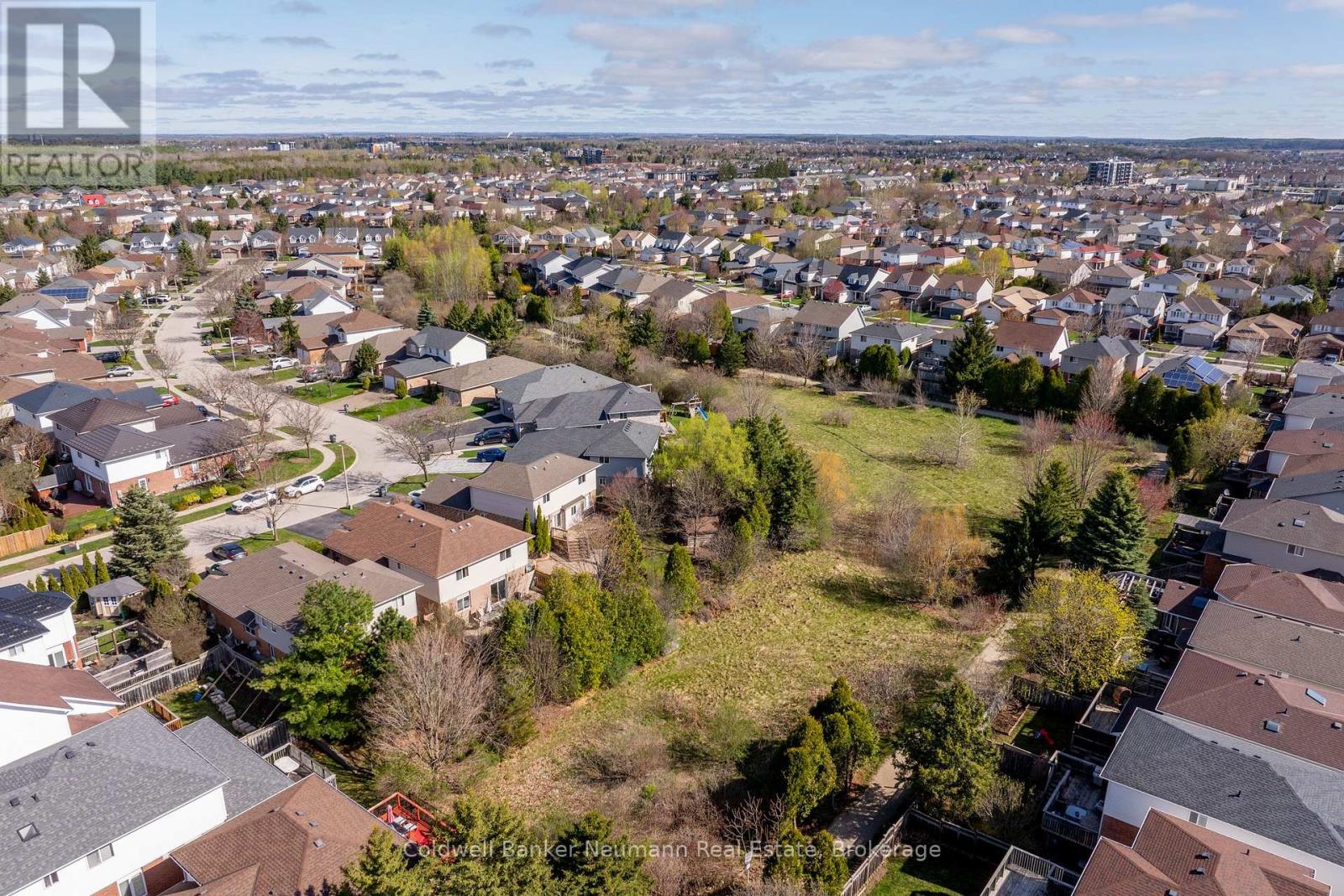38 Carroll Crescent, Guelph, Ontario  N1G 5B5 - Photo 3 - X12287866