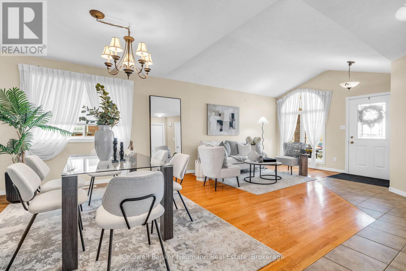 38 Carroll Crescent, Guelph, Ontario  N1G 5B5 - Photo 7 - X12287866