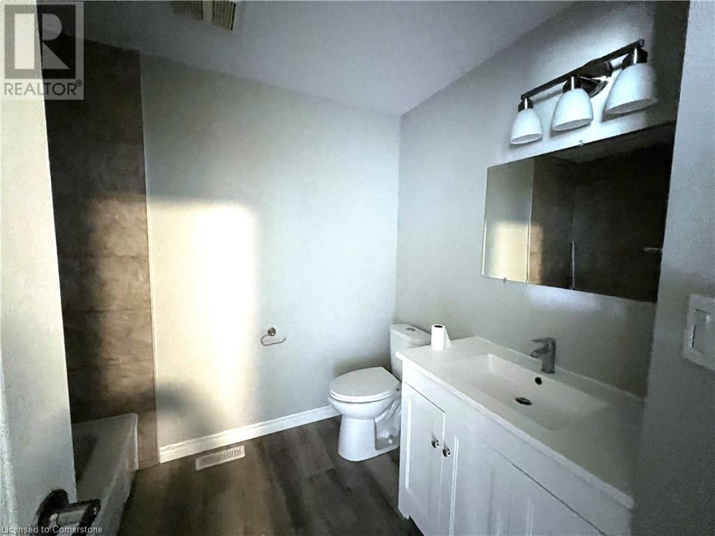 125 Sekura Crescent Unit# 21, Cambridge, Ontario  N1R 8B4 - Photo 8 - 40751710