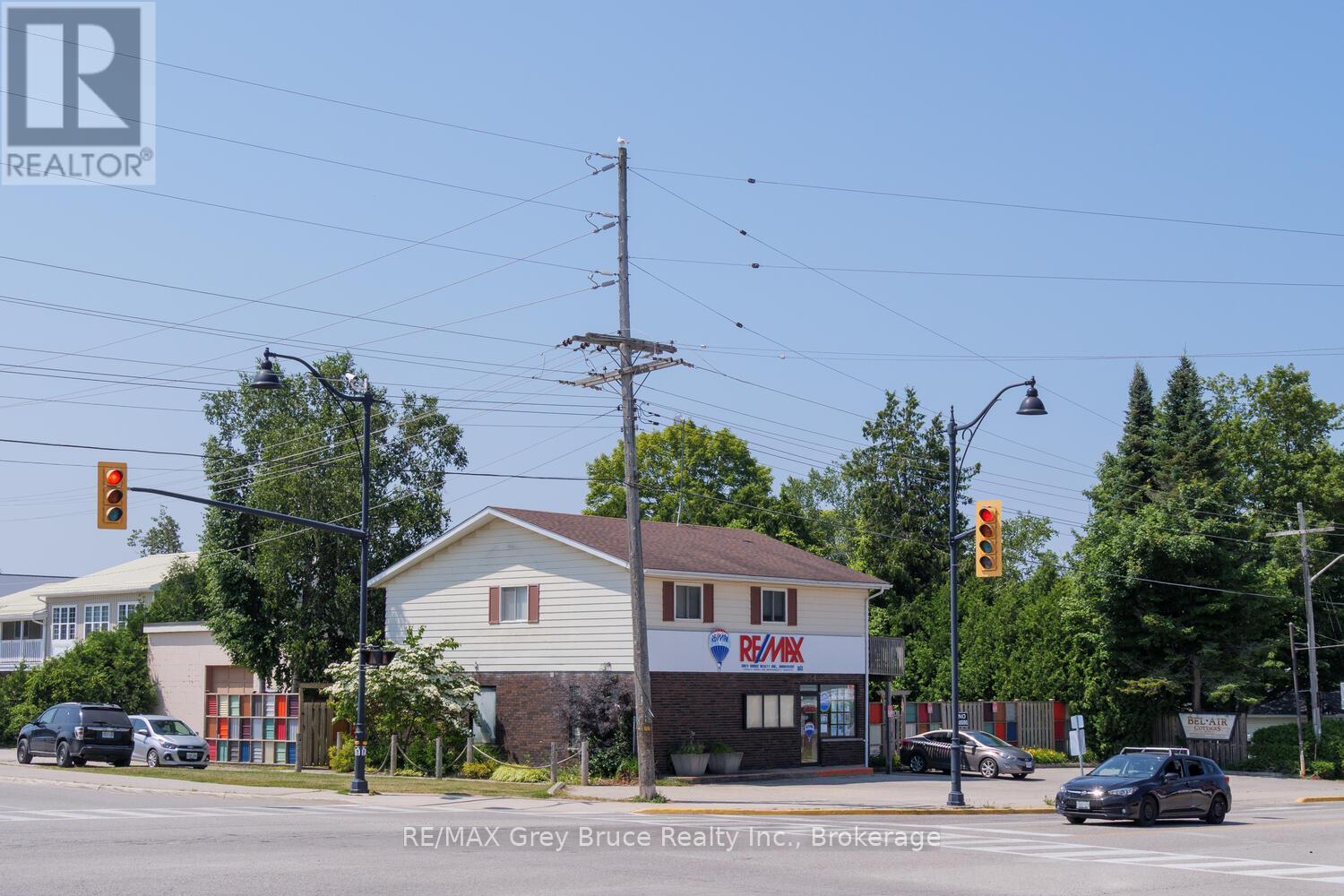334 Main Street, South Bruce Peninsula, Ontario  N0H 2G0 - Photo 1 - X12288411