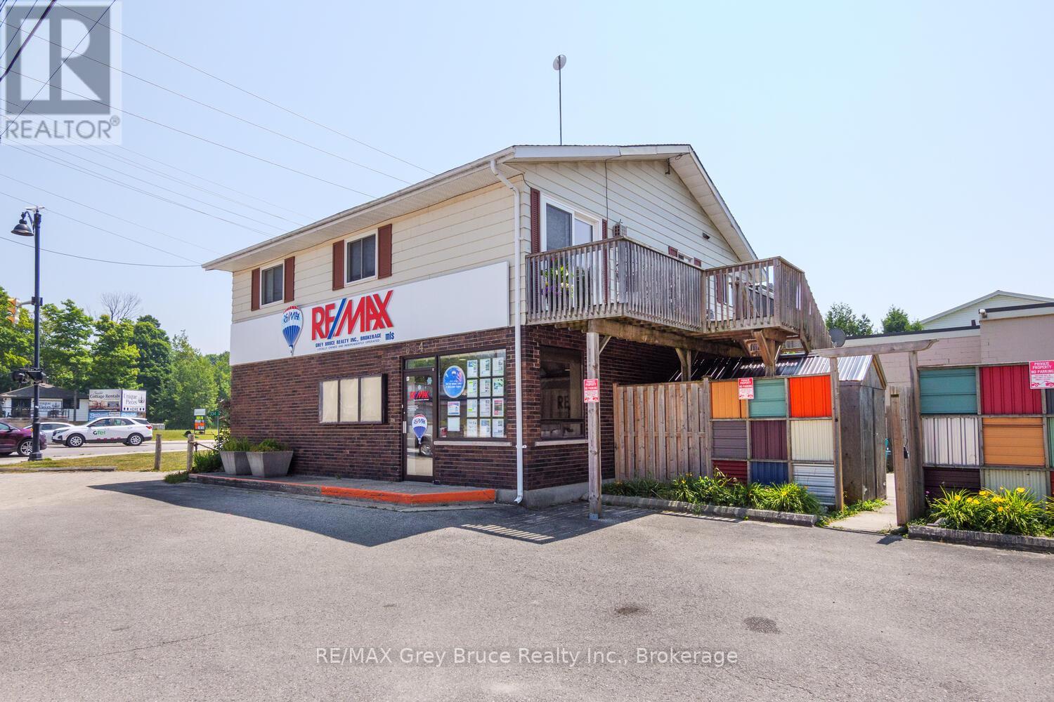 334 Main Street, South Bruce Peninsula, Ontario  N0H 2G0 - Photo 2 - X12288411