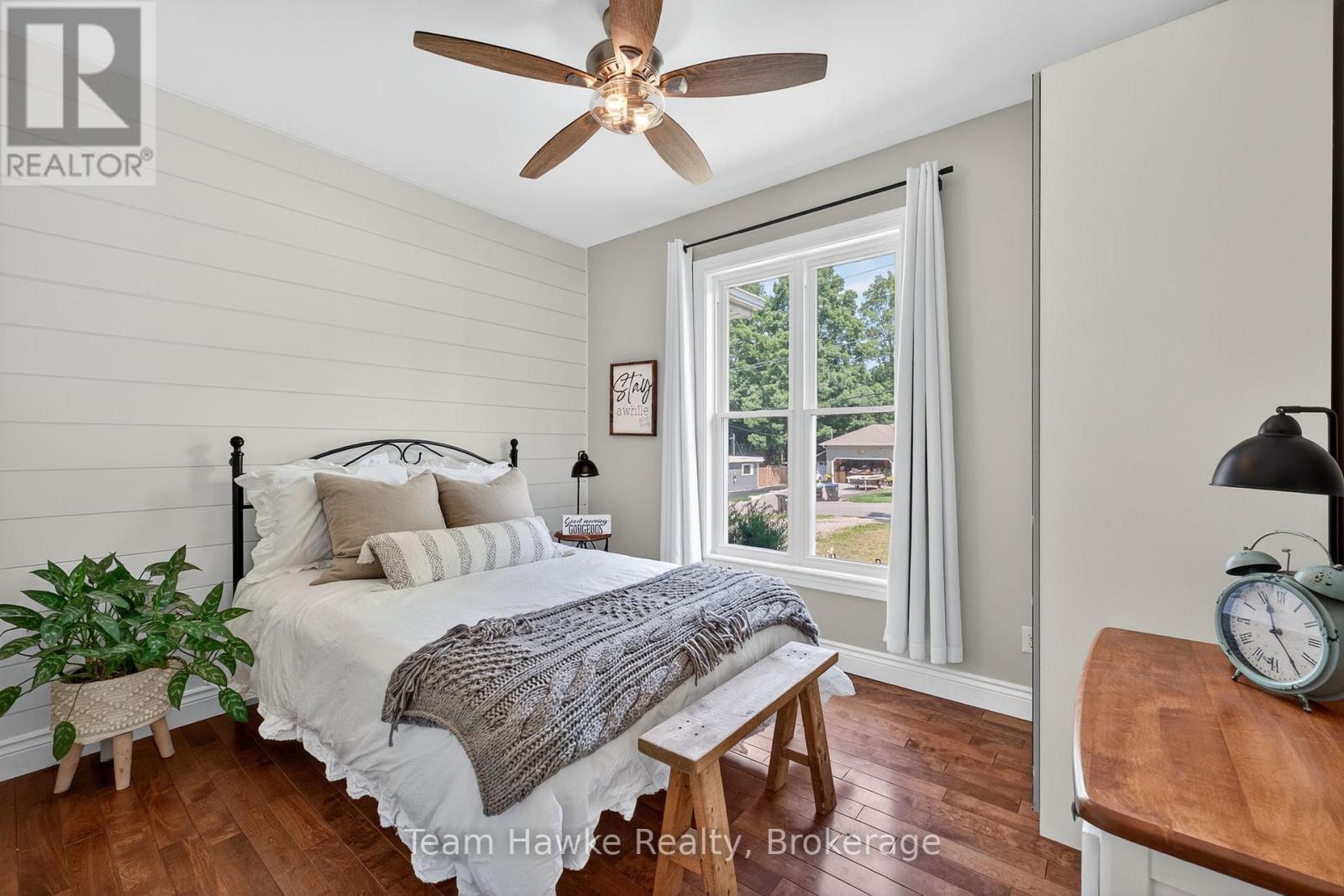 64 Broad Street, Penetanguishene, Ontario  L9M 1G4 - Photo 20 - S12288910