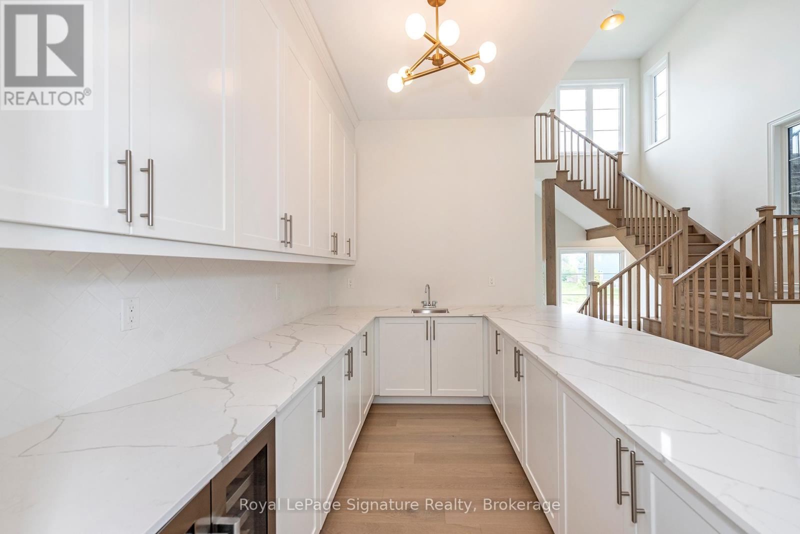 116 Dorothy Drive, Blue Mountains, Ontario  N0H 1J0 - Photo 14 - X12288928