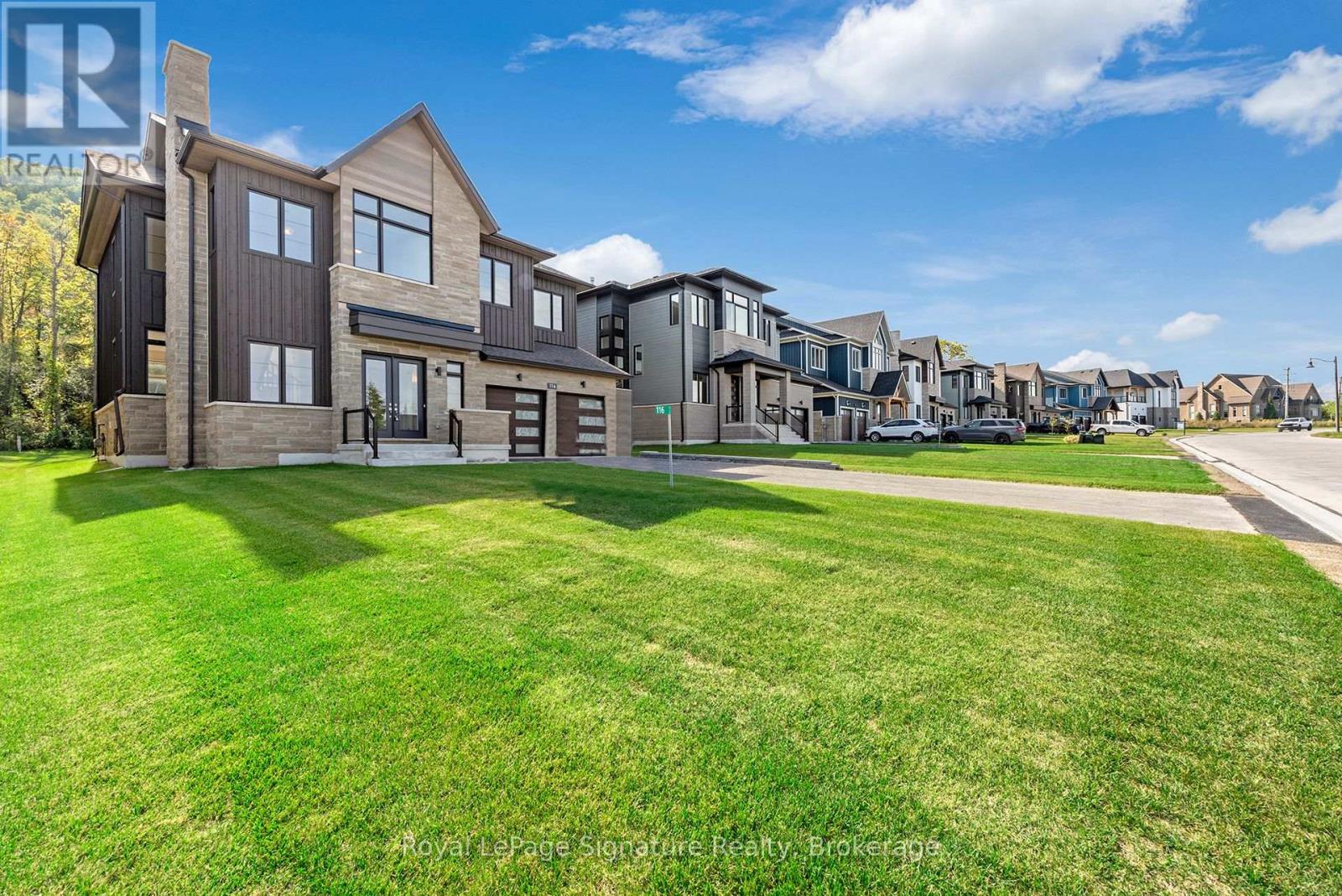 116 Dorothy Drive, Blue Mountains, Ontario  N0H 1J0 - Photo 2 - X12288928