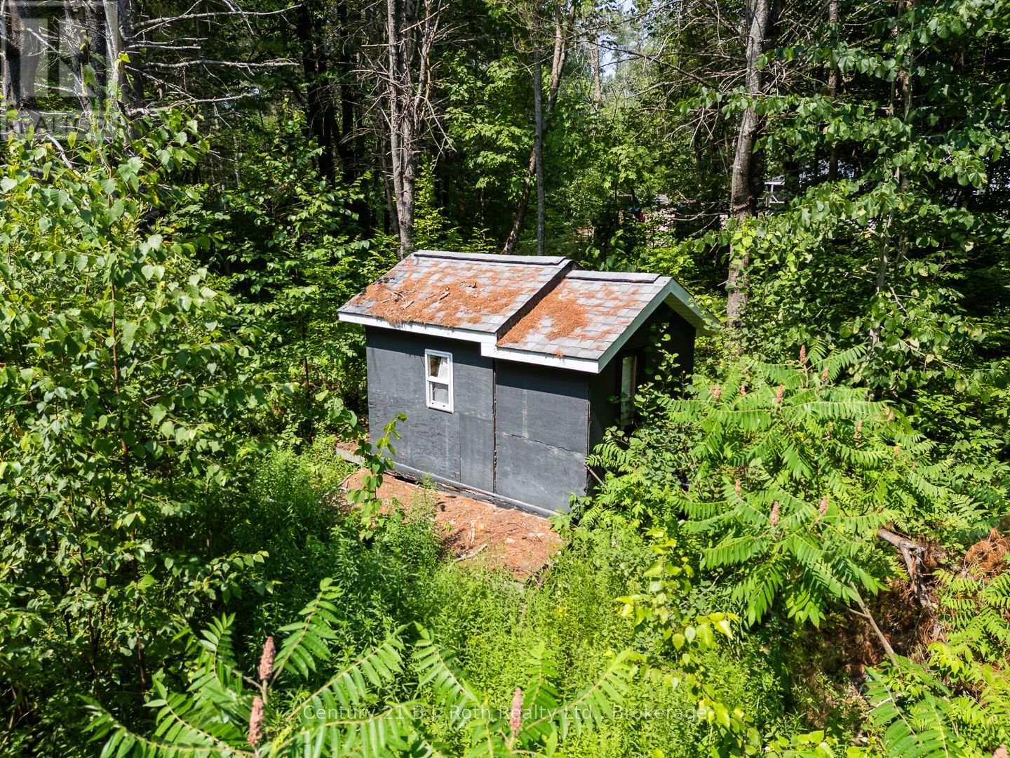 1140 Sam Cook Road, Gravenhurst, Ontario  P1P 1R3 - Photo 7 - X12289819