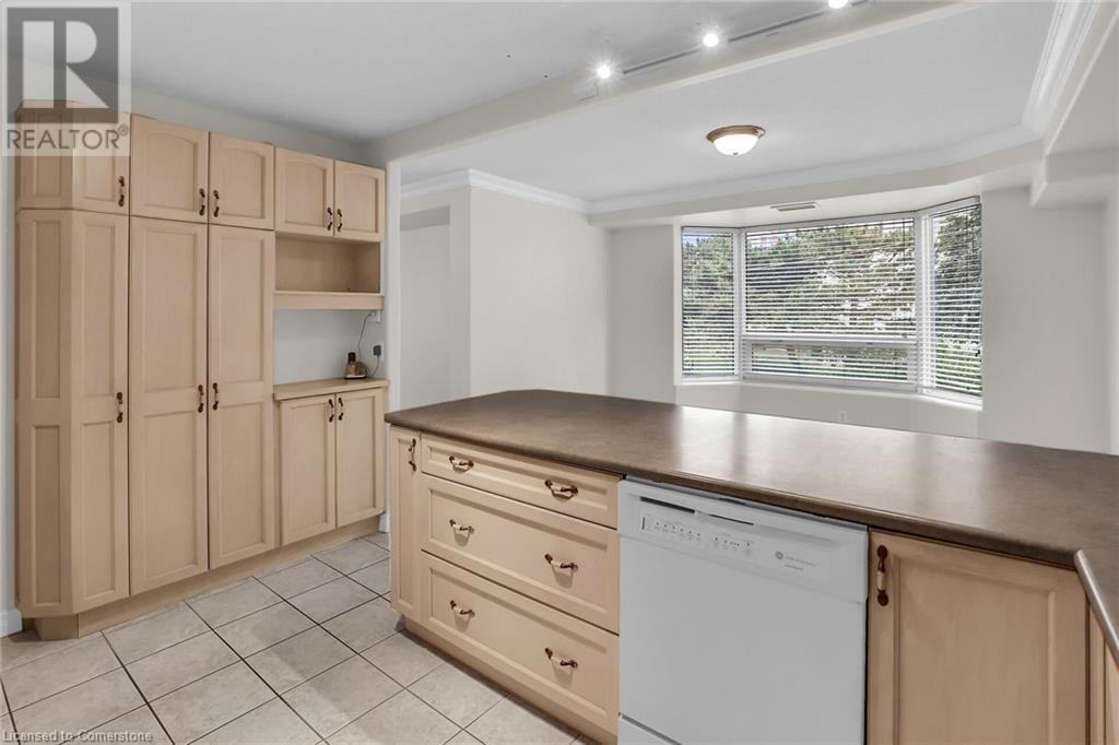1272 Ontario Street Unit# 202, Burlington, Ontario  L7S 2L8 - Photo 18 - 40752134