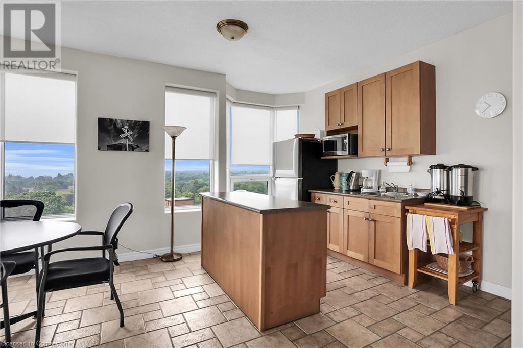 1272 Ontario Street Unit# 202, Burlington, Ontario  L7S 2L8 - Photo 28 - 40752134