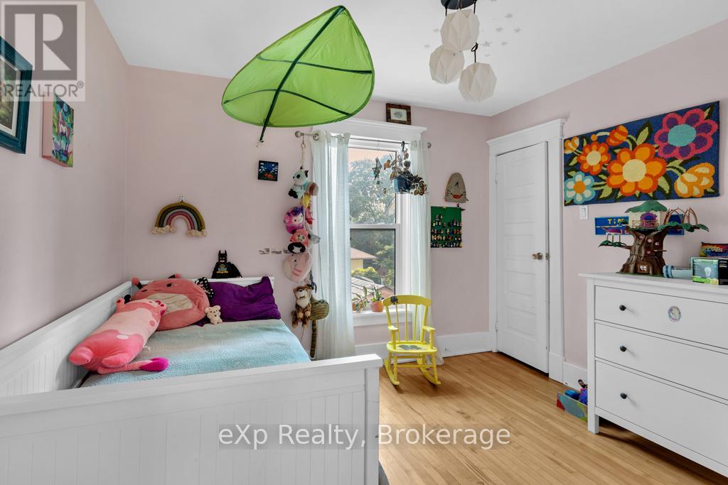 137 Birmingham Street, Stratford, Ontario  N5A 2T1 - Photo 15 - X12290246
