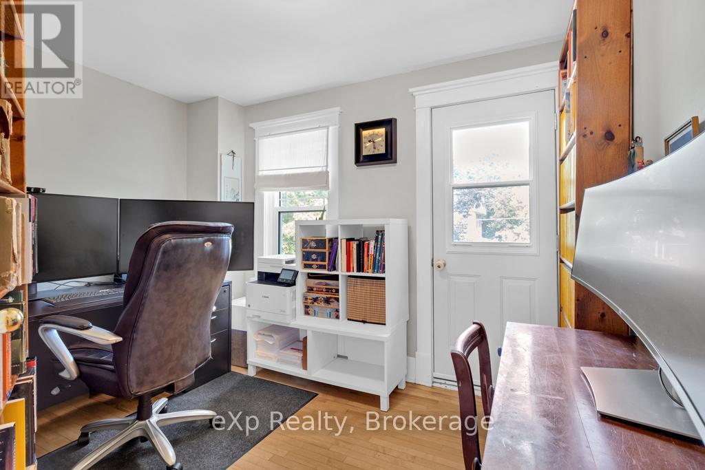 137 Birmingham Street, Stratford, Ontario  N5A 2T1 - Photo 17 - X12290246