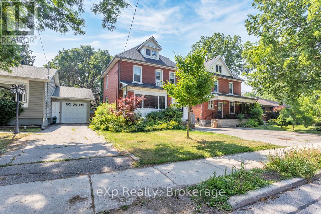 137 Birmingham Street, Stratford, Ontario  N5A 2T1 - Photo 2 - X12290246