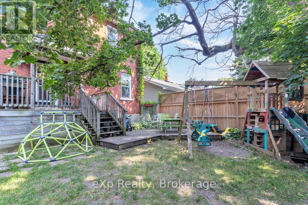 137 Birmingham Street, Stratford, Ontario  N5A 2T1 - Photo 27 - X12290246