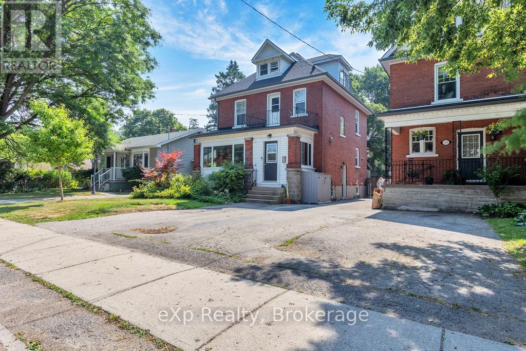 137 Birmingham Street, Stratford, Ontario  N5A 2T1 - Photo 3 - X12290246