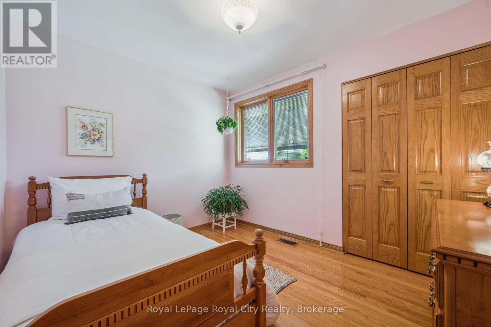 59 Algoma Drive, Guelph, Ontario  N1E 1C8 - Photo 19 - X12290908