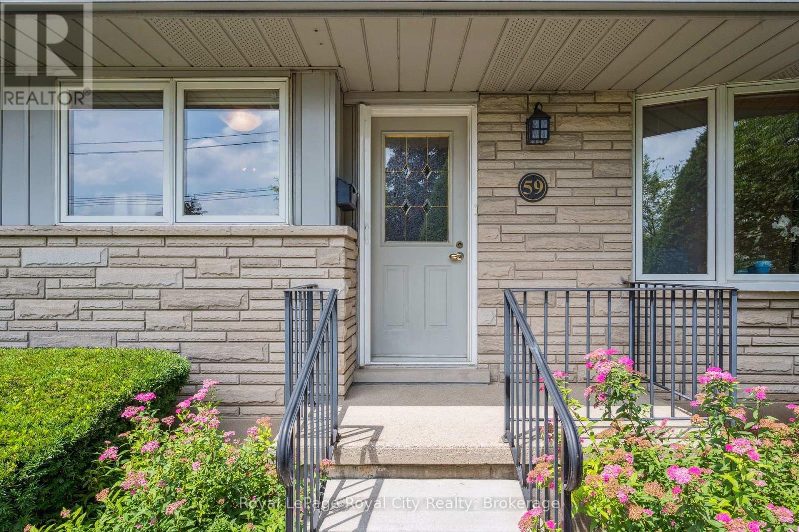 59 Algoma Drive, Guelph, Ontario  N1E 1C8 - Photo 6 - X12290908