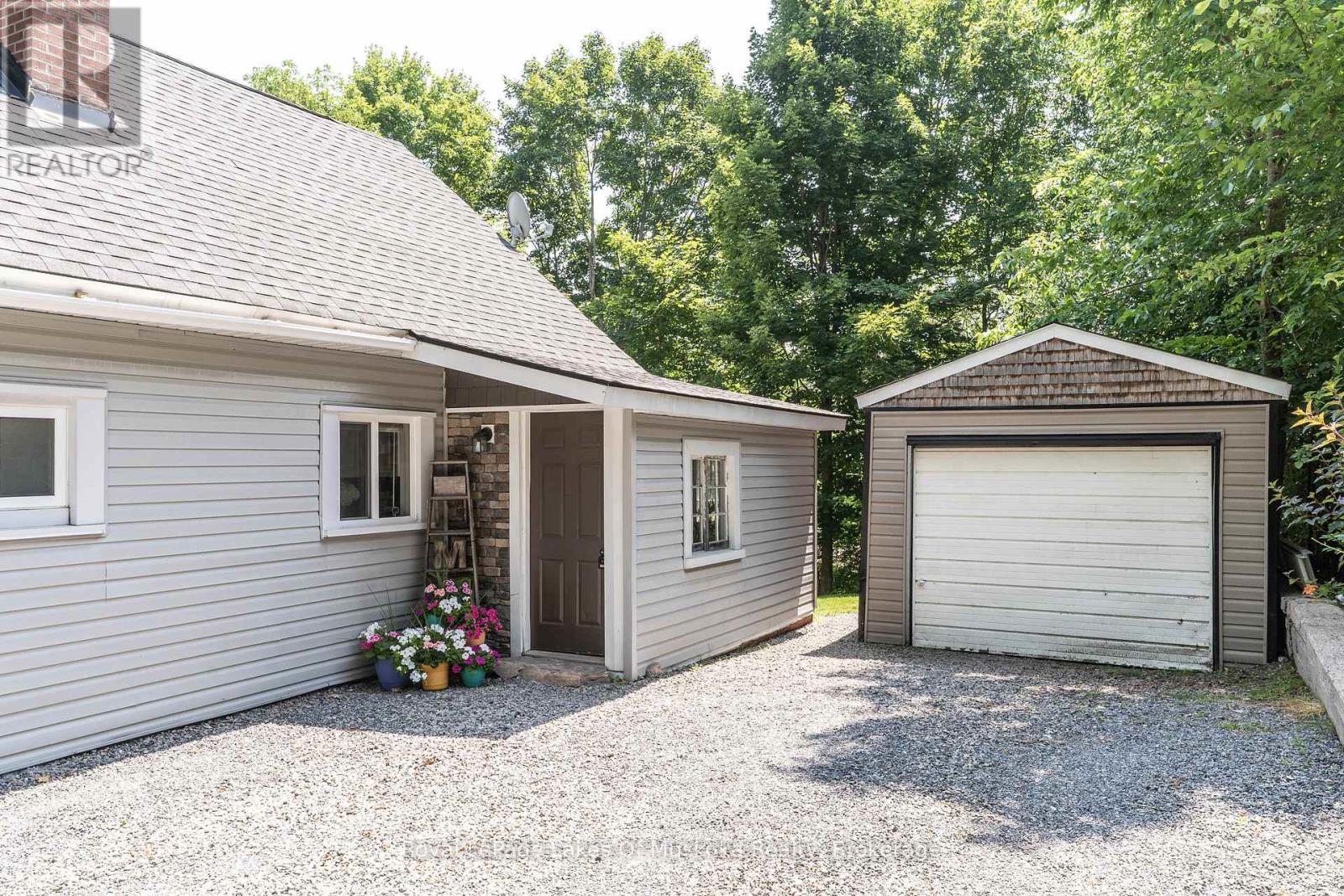 31 Florence Street W, Huntsville, Ontario  P1H 1V4 - Photo 37 - X12291166