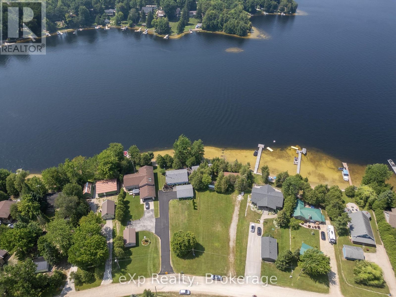 204 Mccullough Lake Drive, Chatsworth, Ontario  N0H 2V0 - Photo 2 - X12291615