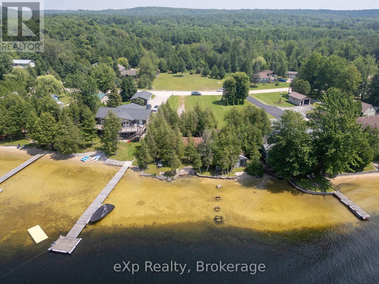 204 Mccullough Lake Drive, Chatsworth, Ontario  N0H 2V0 - Photo 8 - X12291615