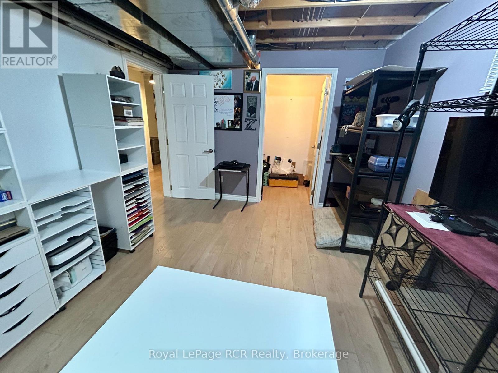 332 Westwood Drive, Brockton, Ontario  N0G 2V0 - Photo 34 - X12292447