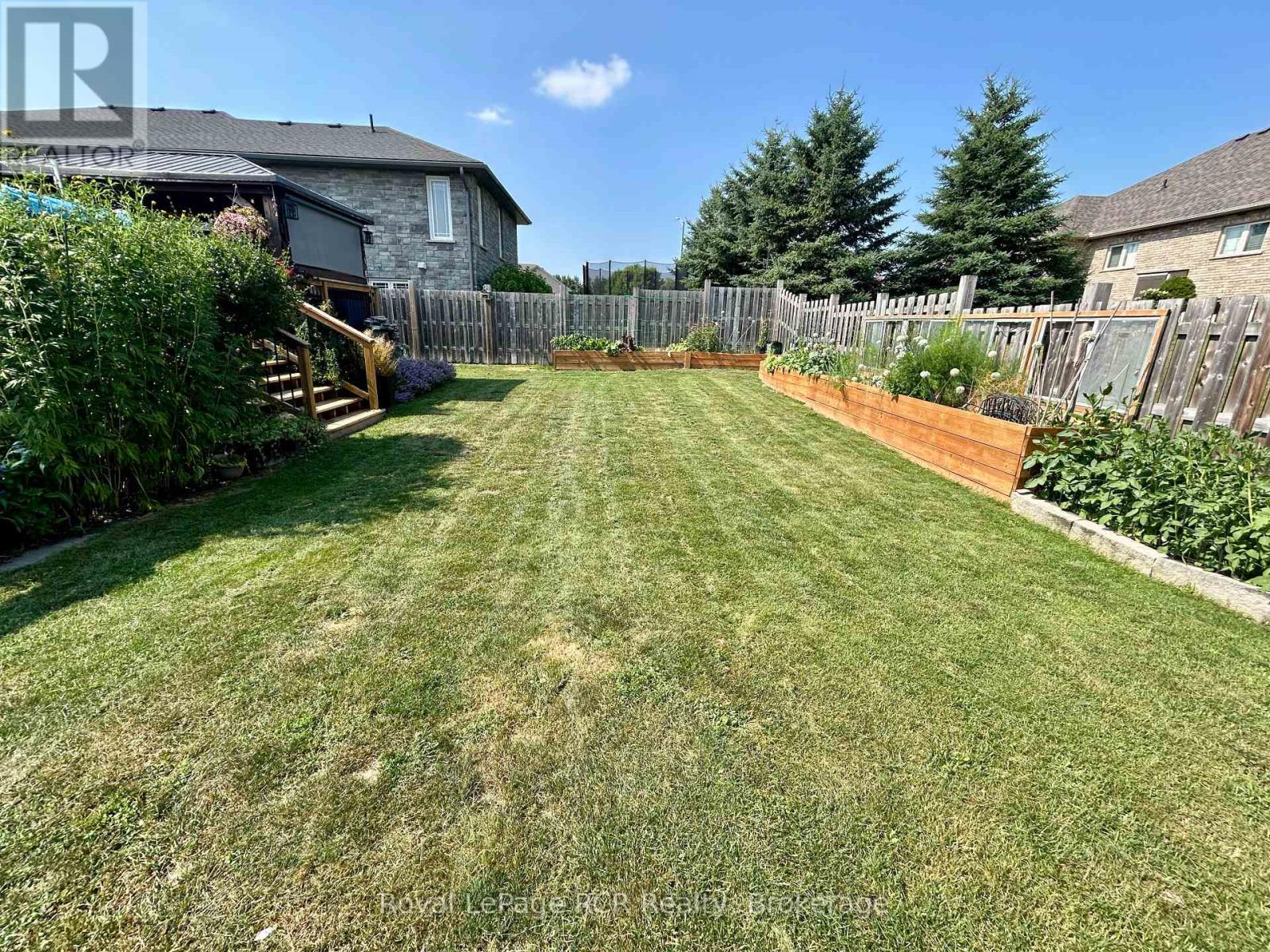 332 Westwood Drive, Brockton, Ontario  N0G 2V0 - Photo 5 - X12292447