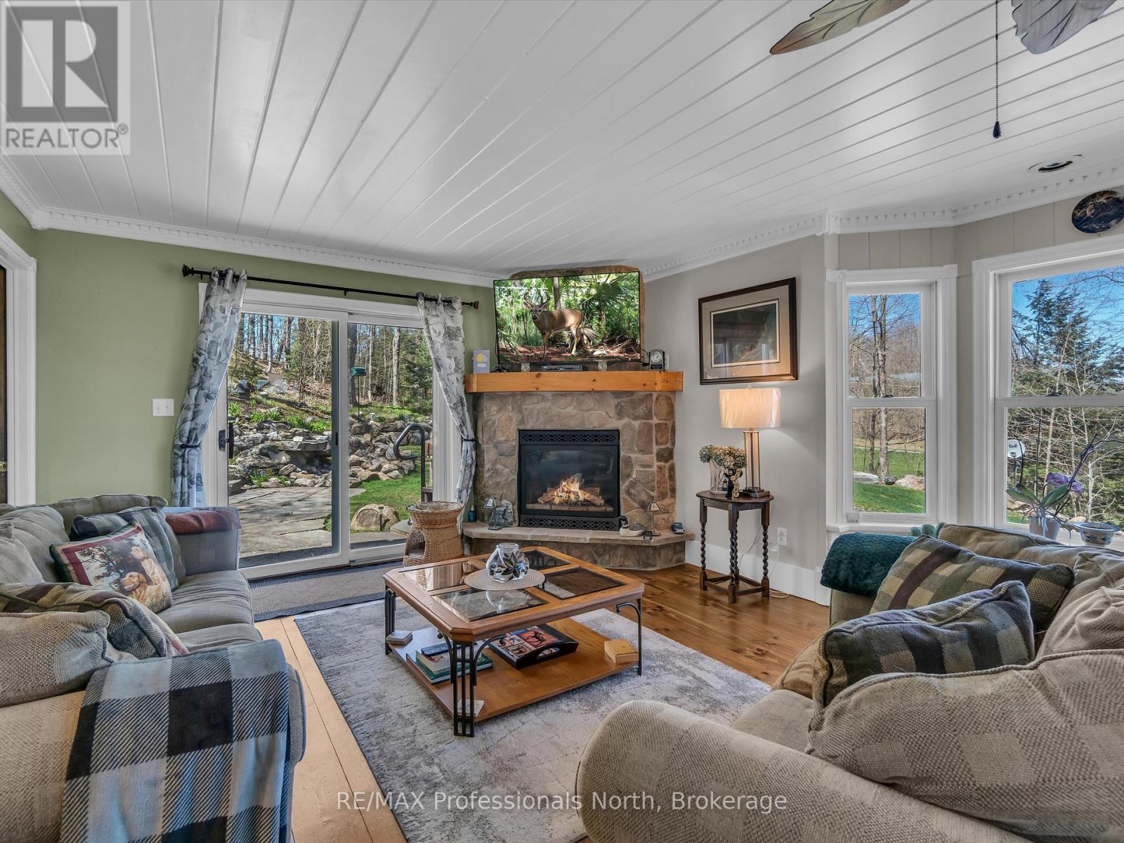 1123 ZISKA ROAD, Muskoka Lakes, Ontario