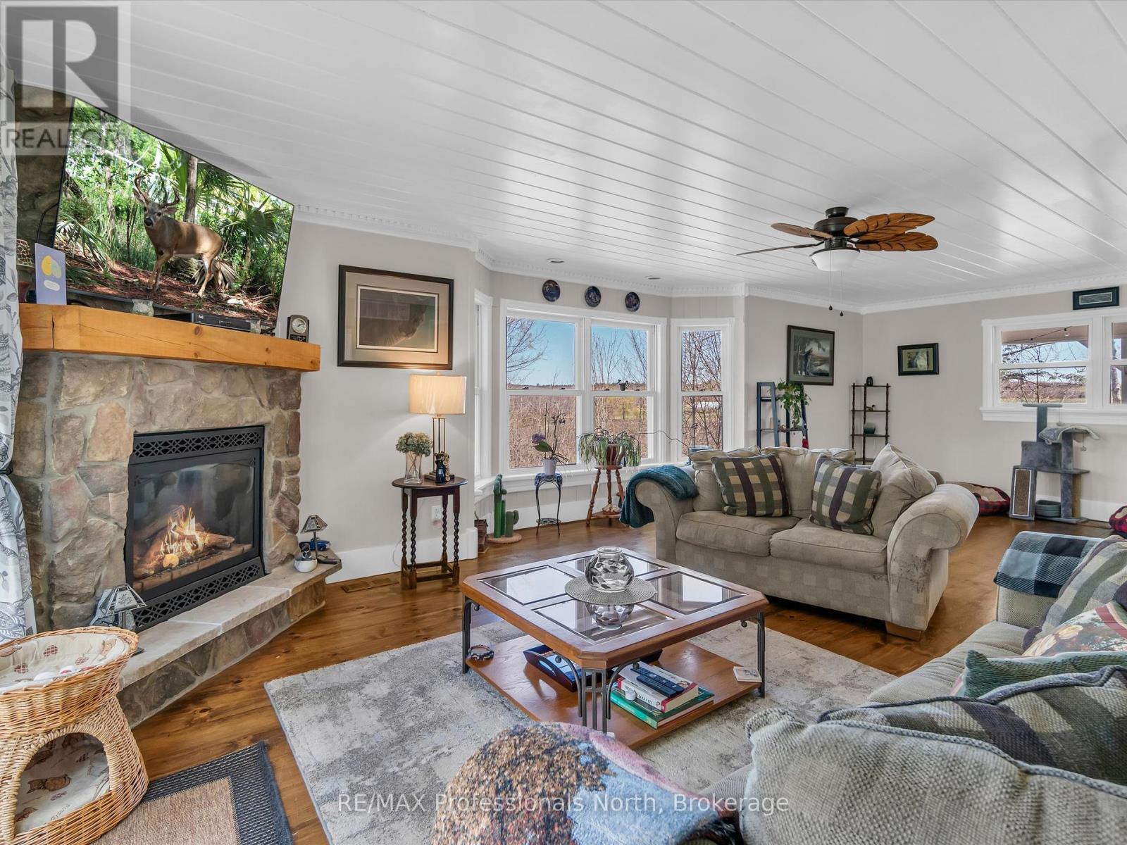 1123 Ziska Road, Muskoka Lakes, Ontario  P1L 1W8 - Photo 2 - X12292463