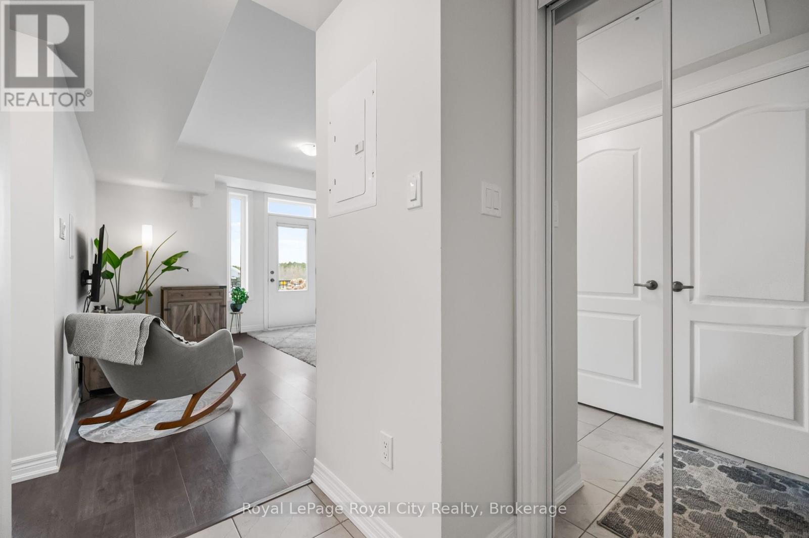 2 - 126 Watson Parkway N, Guelph, Ontario  N1E 0P6 - Photo 19 - X12292489