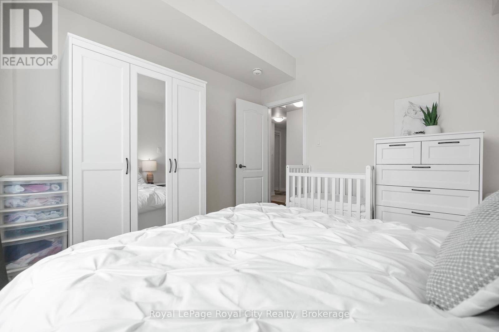 2 - 126 Watson Parkway N, Guelph, Ontario  N1E 0P6 - Photo 22 - X12292489