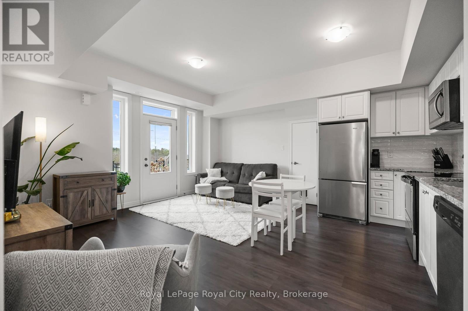 2 - 126 Watson Parkway N, Guelph, Ontario  N1E 0P6 - Photo 8 - X12292489