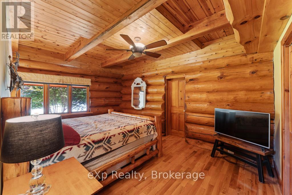 271 Bay Street, Saugeen Shores, Ontario  N0H 2L0 - Photo 25 - X12292533