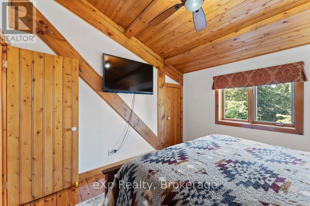 271 Bay Street, Saugeen Shores, Ontario  N0H 2L0 - Photo 34 - X12292533