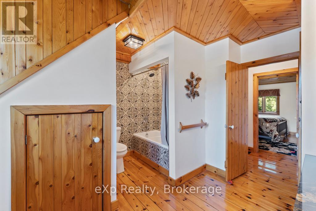 271 Bay Street, Saugeen Shores, Ontario  N0H 2L0 - Photo 40 - X12292533