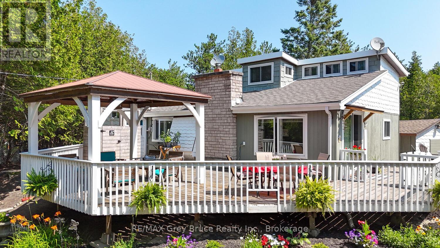 280 Ogimah Road, Native Leased Lands, Ontario  N0H 2T0 - Photo 2 - X12292537