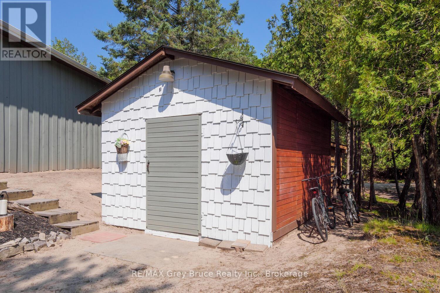280 Ogimah Road, Native Leased Lands, Ontario  N0H 2T0 - Photo 38 - X12292537