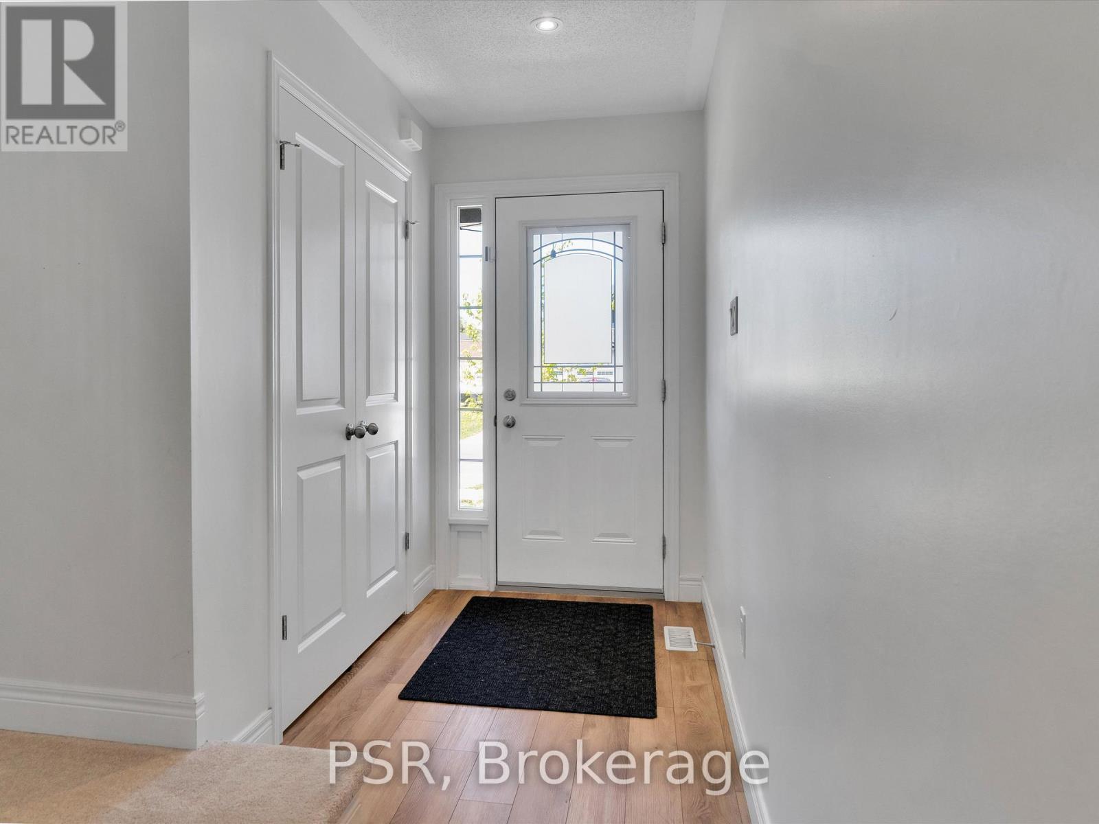 13 Quinn Forest Drive, Bracebridge, Ontario  P1L 0C8 - Photo 6 - X12292597
