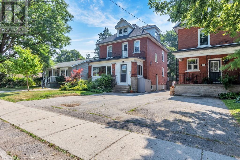 137 BIRMINGHAM Street, Stratford, Ontario