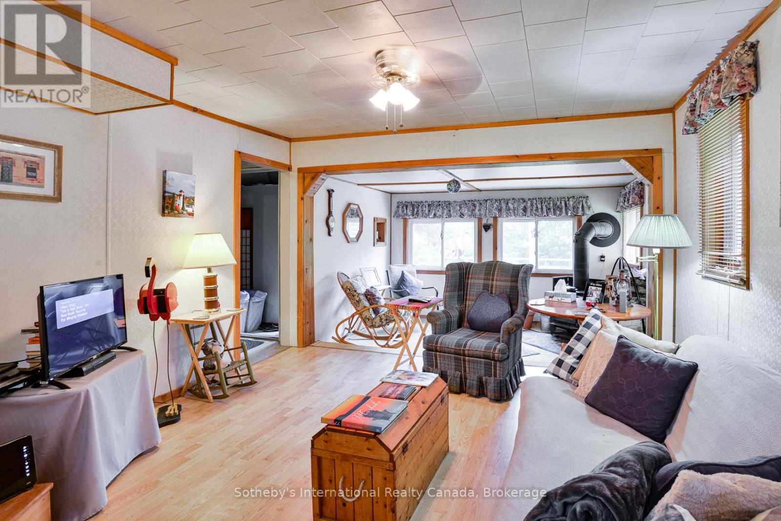 1079 Hewlitt Road S, Muskoka Lakes, Ontario  P1L 1X4 - Photo 10 - X12292958