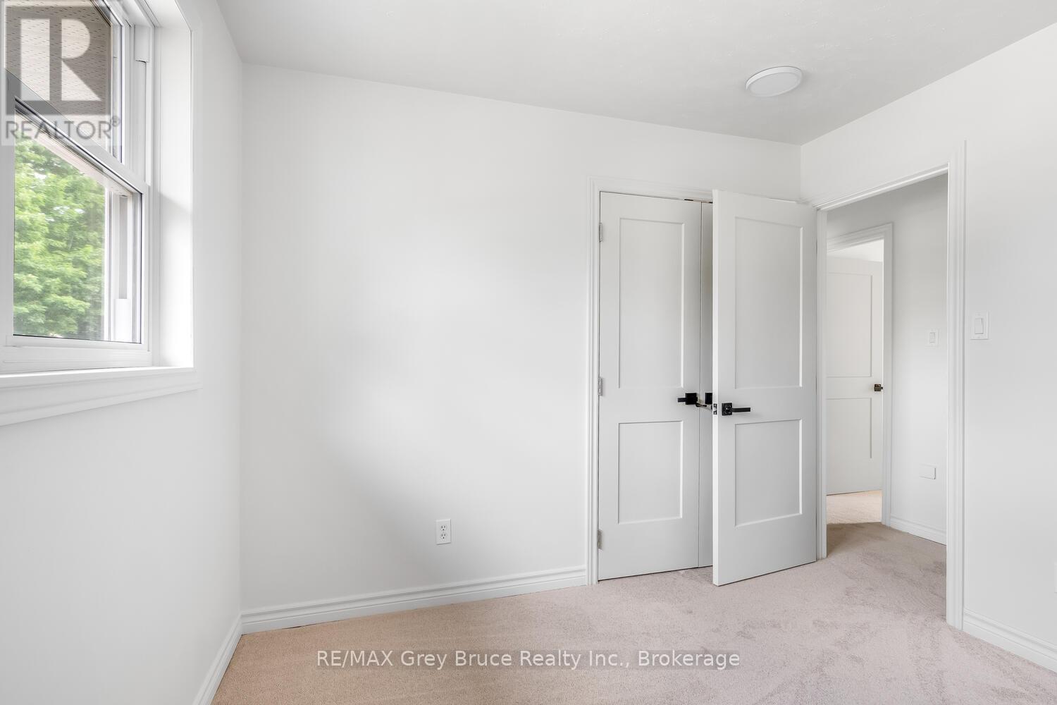 887 Nodwell Court E, Saugeen Shores, Ontario  N0H 2C4 - Photo 30 - X12292998