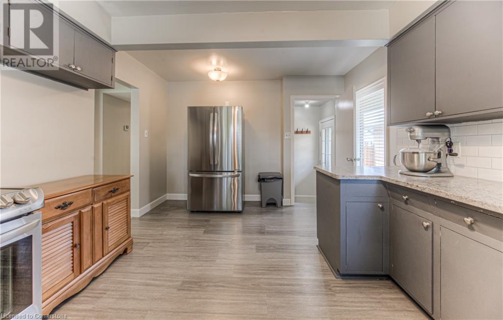 433 Dumfries Avenue, Kitchener, Ontario  N2H 2E9 - Photo 11 - 40749522