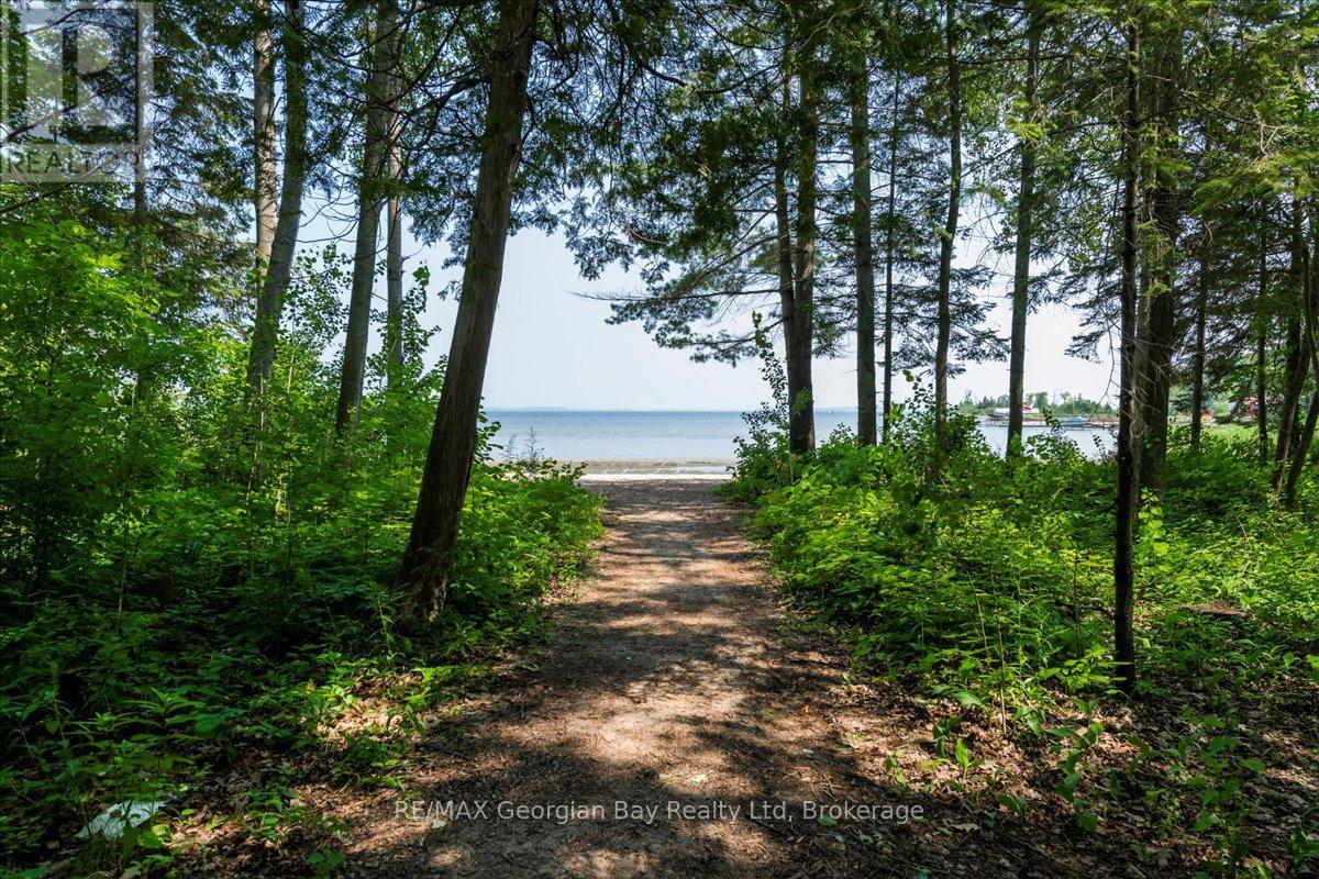 21 Grandview Road, Tay, Ontario  L0K 1R0 - Photo 35 - S12293057