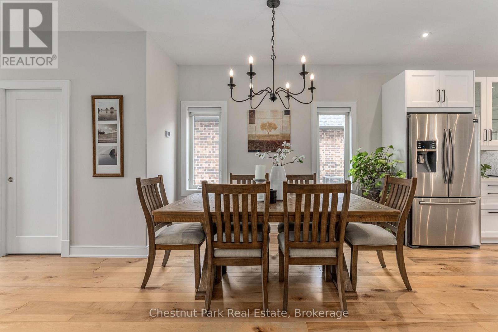 76 Selkirk Drive, Huntsville, Ontario  P1H 0C6 - Photo 5 - X12293134