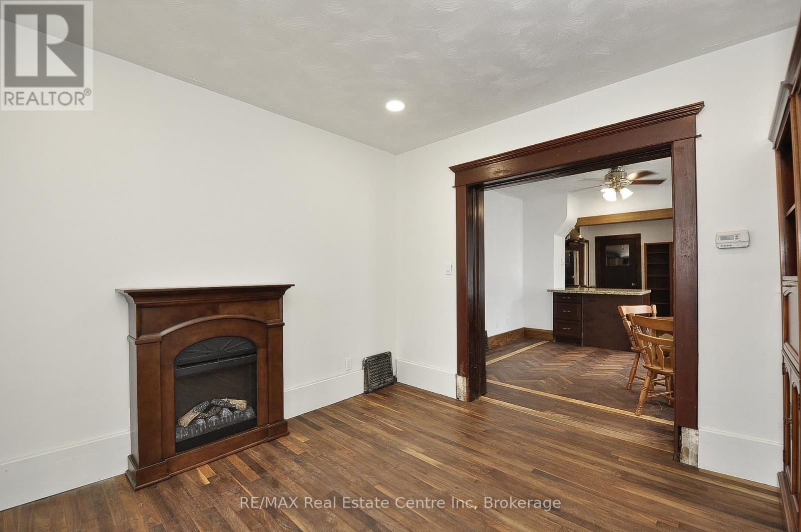 141 King Street, Brant, Ontario  N0E 1A0 - Photo 14 - X12293228
