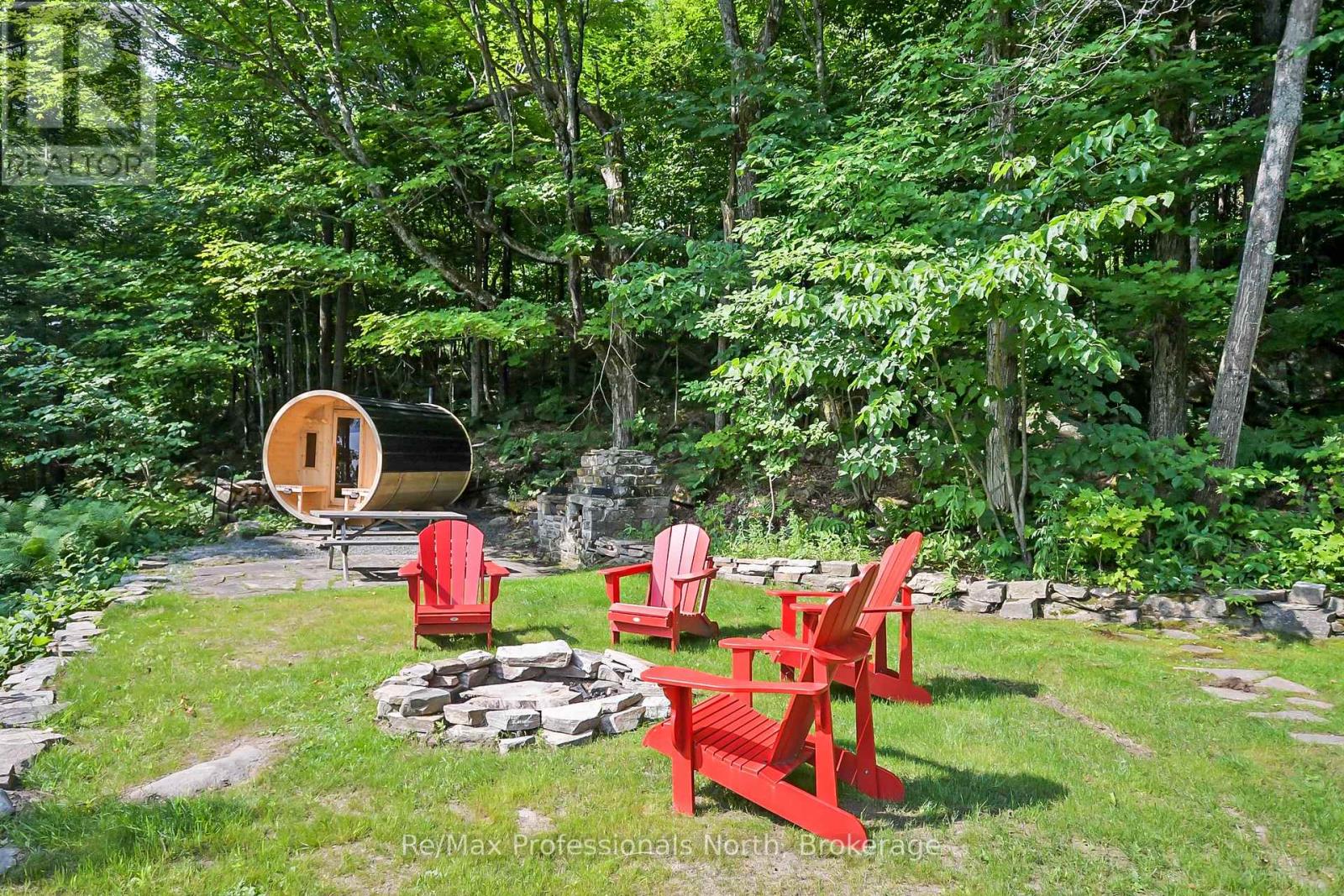 95 Pen Lake Point Road, Huntsville, Ontario  P1H 1A9 - Photo 33 - X12294258