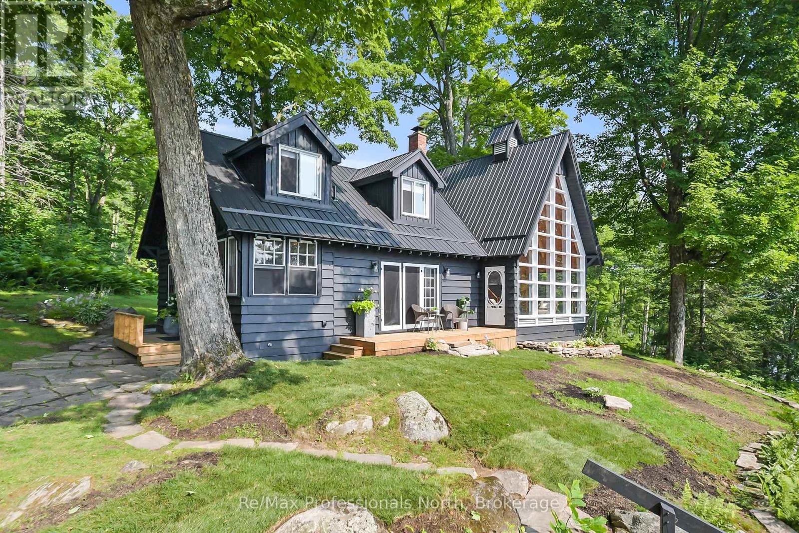 95 Pen Lake Point Road, Huntsville, Ontario  P1H 1A9 - Photo 40 - X12294258