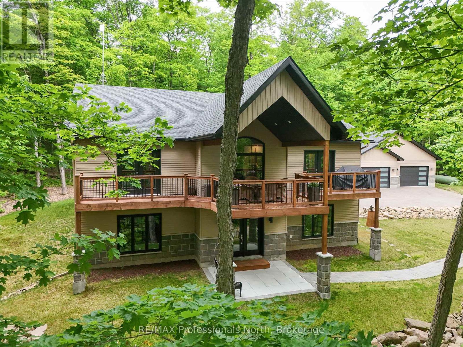 1333 WALKER LAKE DRIVE, Lake of Bays, Ontario