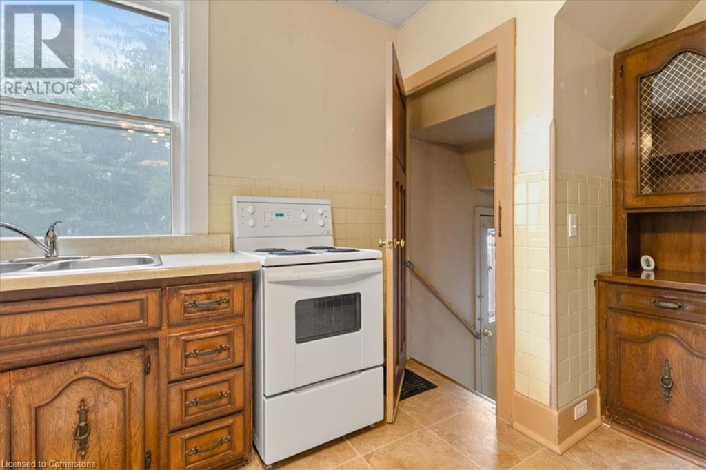 64 Lancaster Street E, Kitchener, Ontario  N2H 1M6 - Photo 16 - 40751736