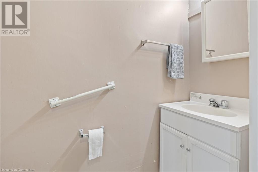 64 Lancaster Street E, Kitchener, Ontario  N2H 1M6 - Photo 18 - 40751736