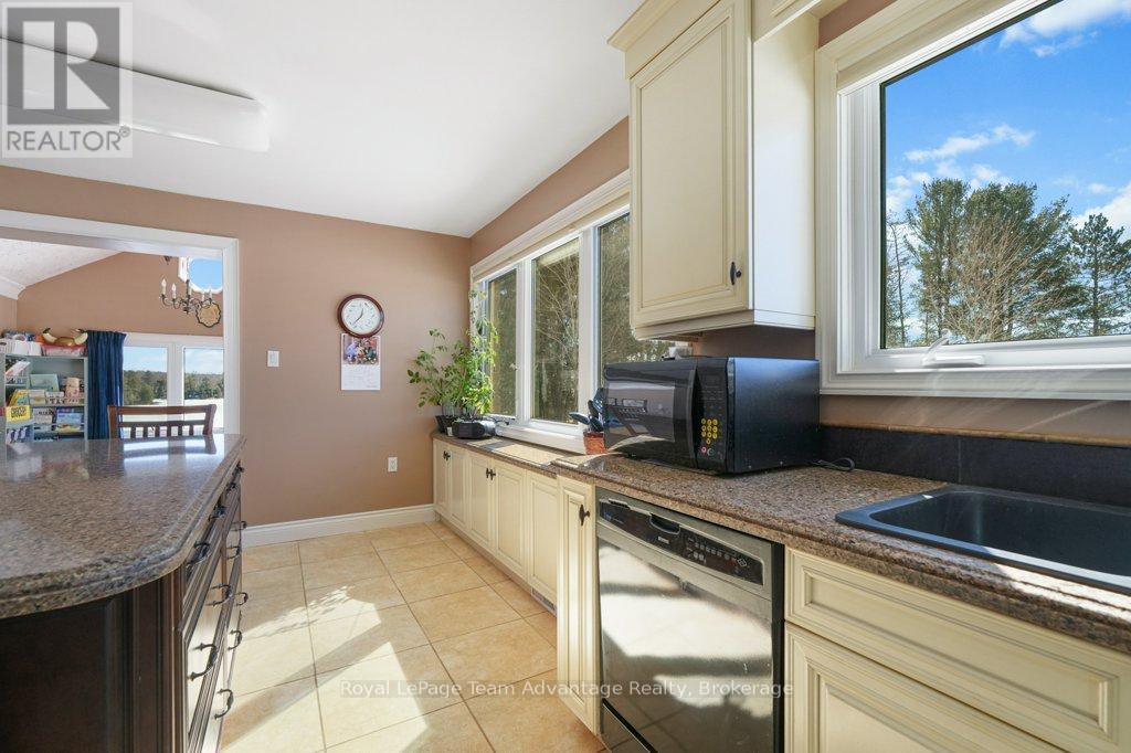 2 Tally Ho-Swords Road, Seguin, Ontario  P2A 2W9 - Photo 13 - X12297167