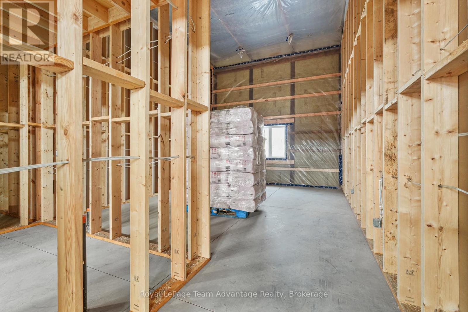 11 Municipal Drive, Mcdougall, Ontario  P2A 2W9 - Photo 14 - X12297901