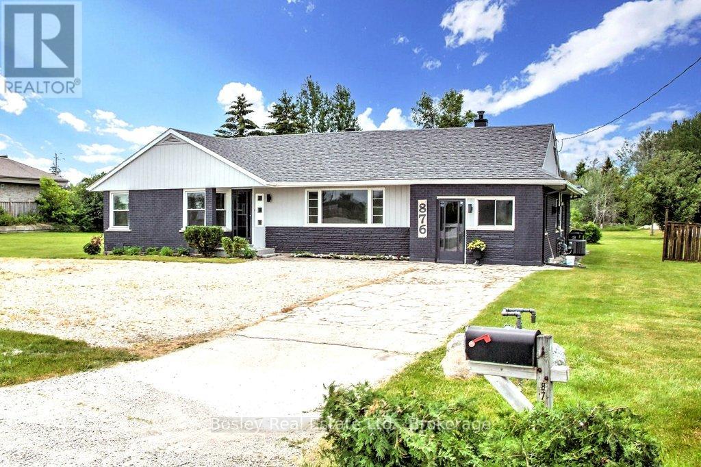 876 Hurontario Street, Collingwood, Ontario  L9Y 0G7 - Photo 2 - S12298492