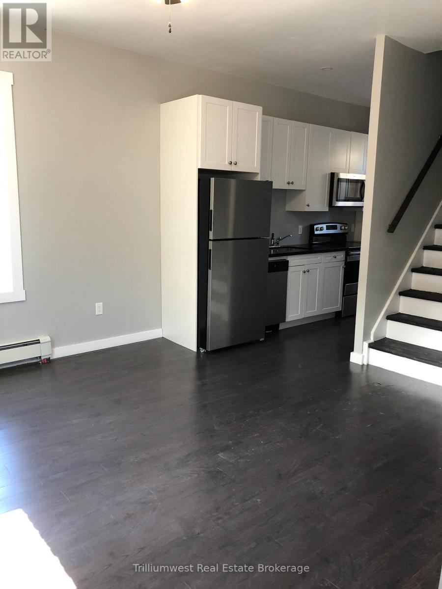 552 7th Avenue, Hanover, Ontario  N4N 2J7 - Photo 18 - X12298874